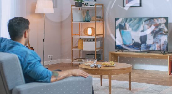 cs-seagate-watching-tv-1366×500 cs-seagate-watching-tv-1366x500